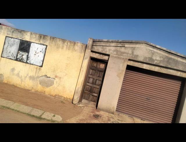 2 BEDROOM HOUSE FOR SALE IN TOKOZA